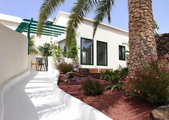 Unique, Stylish & Calm El Estanque By The Sea, Adults Only