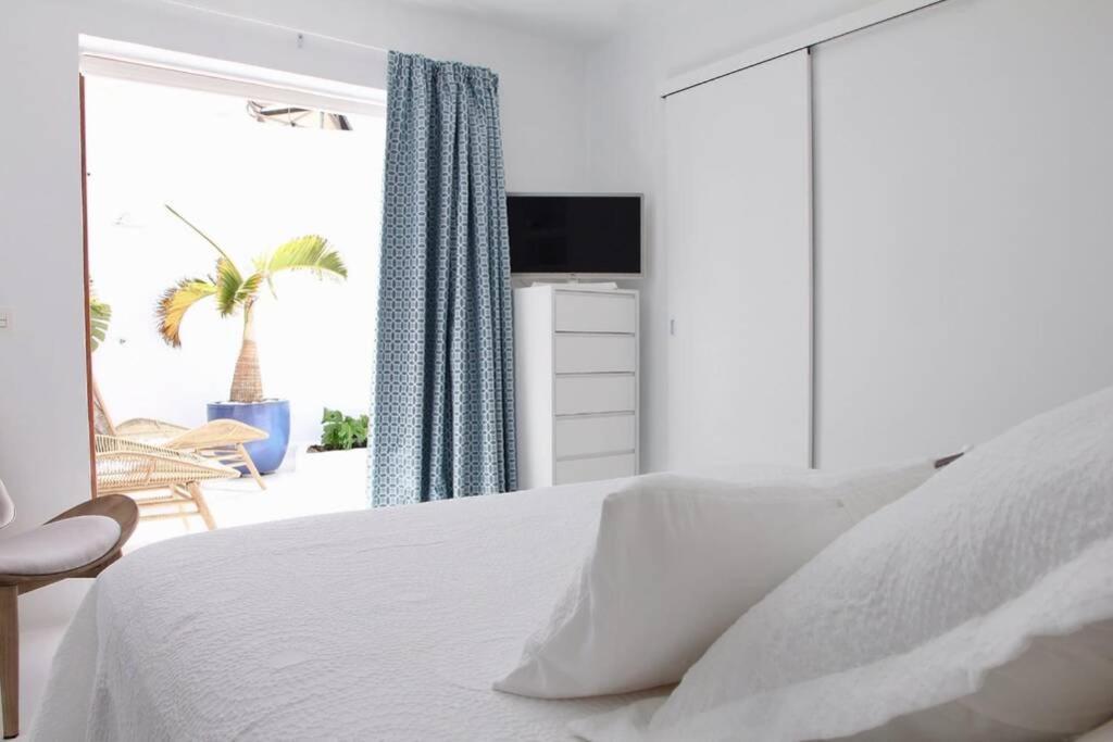 Unique, Stylish & Calm El Estanque By The Sea, Adults Only Holiday home